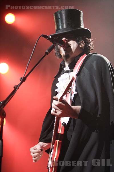 THE WHITE STRIPES - 2005-10-16 - PARIS - Zenith - 